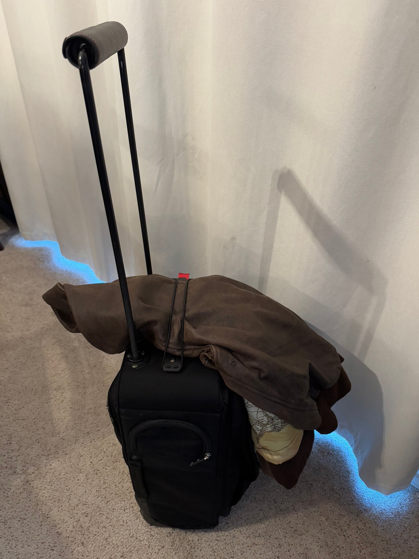 Coat Roper - Luggage Works Compatible