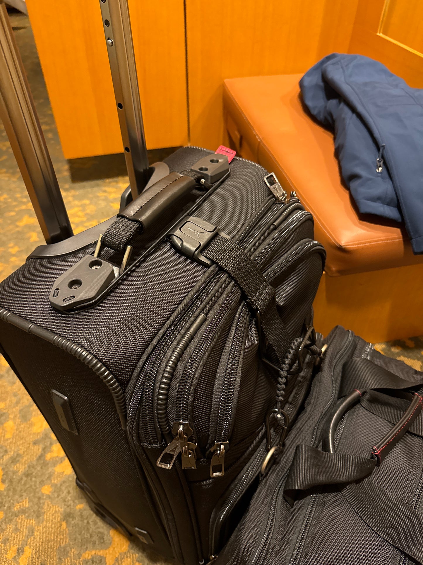 Coat Roper - Travel Pro Compatible