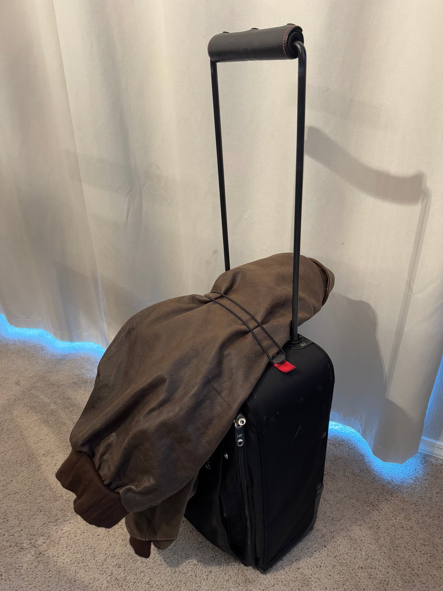 Coat Roper - Luggage Works Compatible